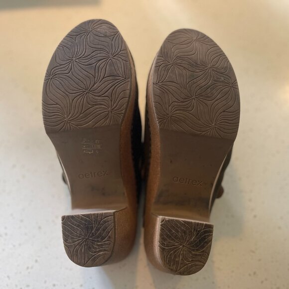 Aetrex Corey Clog - Picture 5 of 7